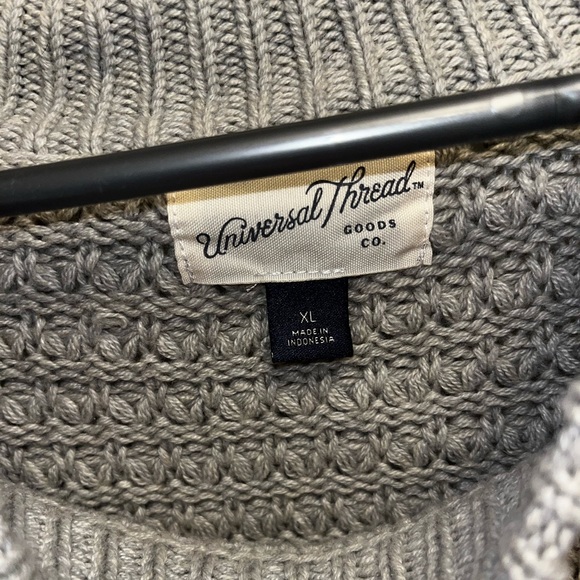 Knitted Sweater - Picture 3 of 3